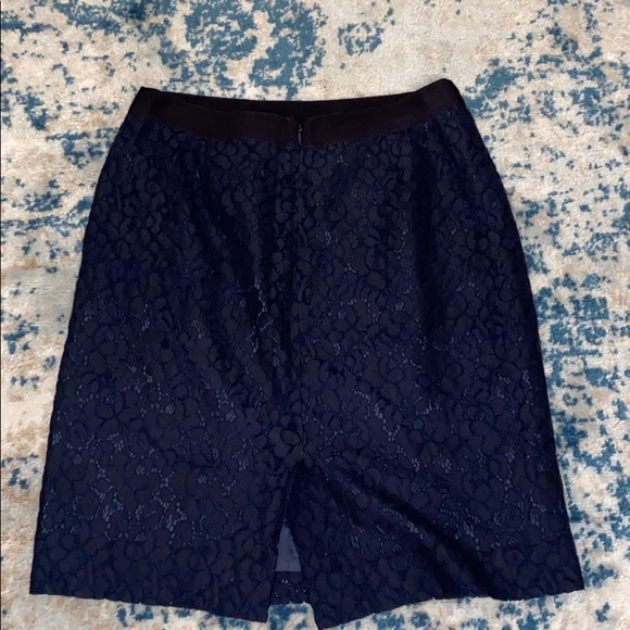 J Crew heirloom lace pencil skirt - Picture 2 of 4